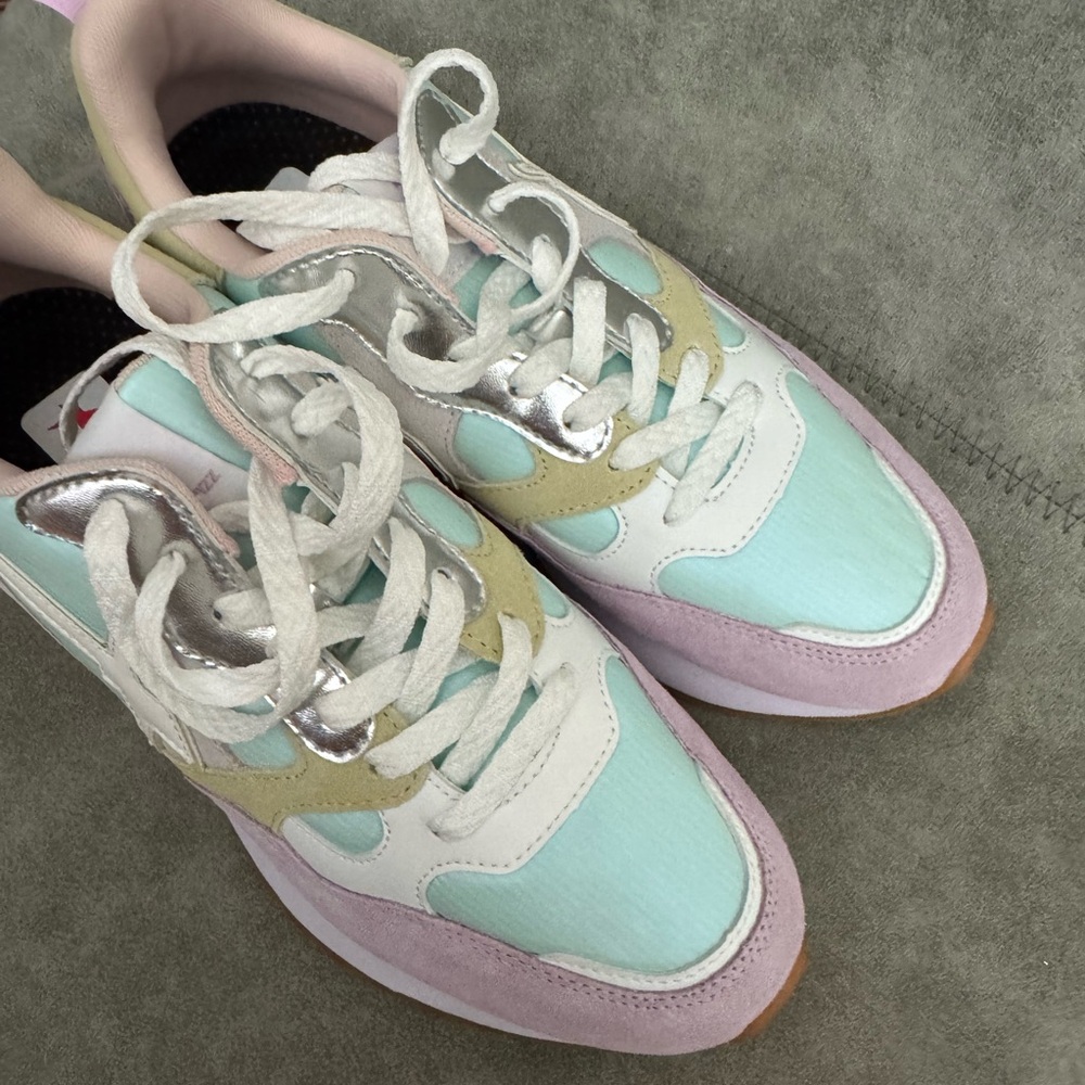 NWT W6YZ Just Say Wizz Loop Sneaker Pastel Lilac Paglia White Sz 9 - Picture 10 of 14